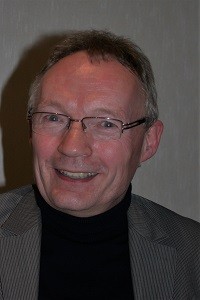 Ulrich Nienaber. Geschäftsführer. Karl Mense