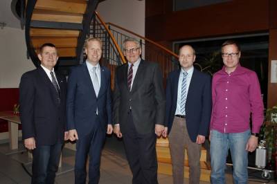 Prof.Dr. Sternberg zu Gast in Liesborn. V.l. Rudi Luster-Haggeney, Henning Rehbaum, Prof. Sternberg, Klaus Grothues und Thorsten G�vert
